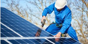 Installation Maintenance Panneaux Solaires Photovoltaïques à Neulliac